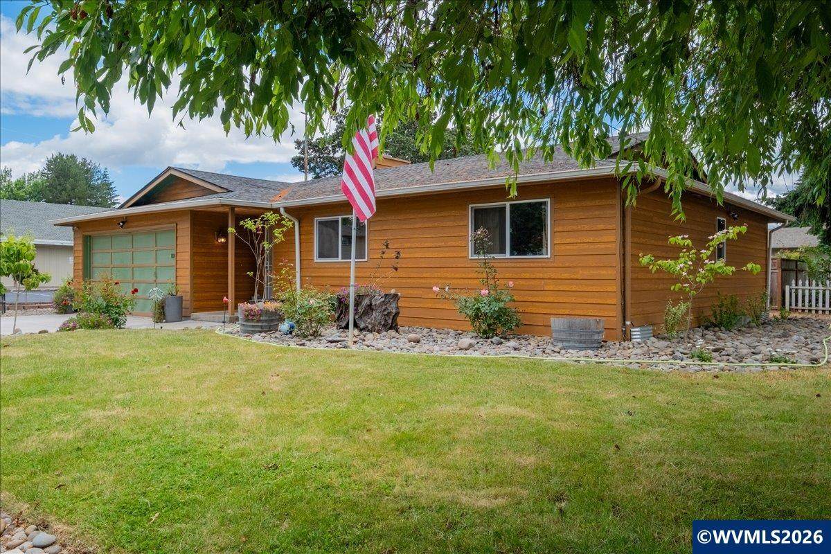 1130 Baxter Rd - Photo 1