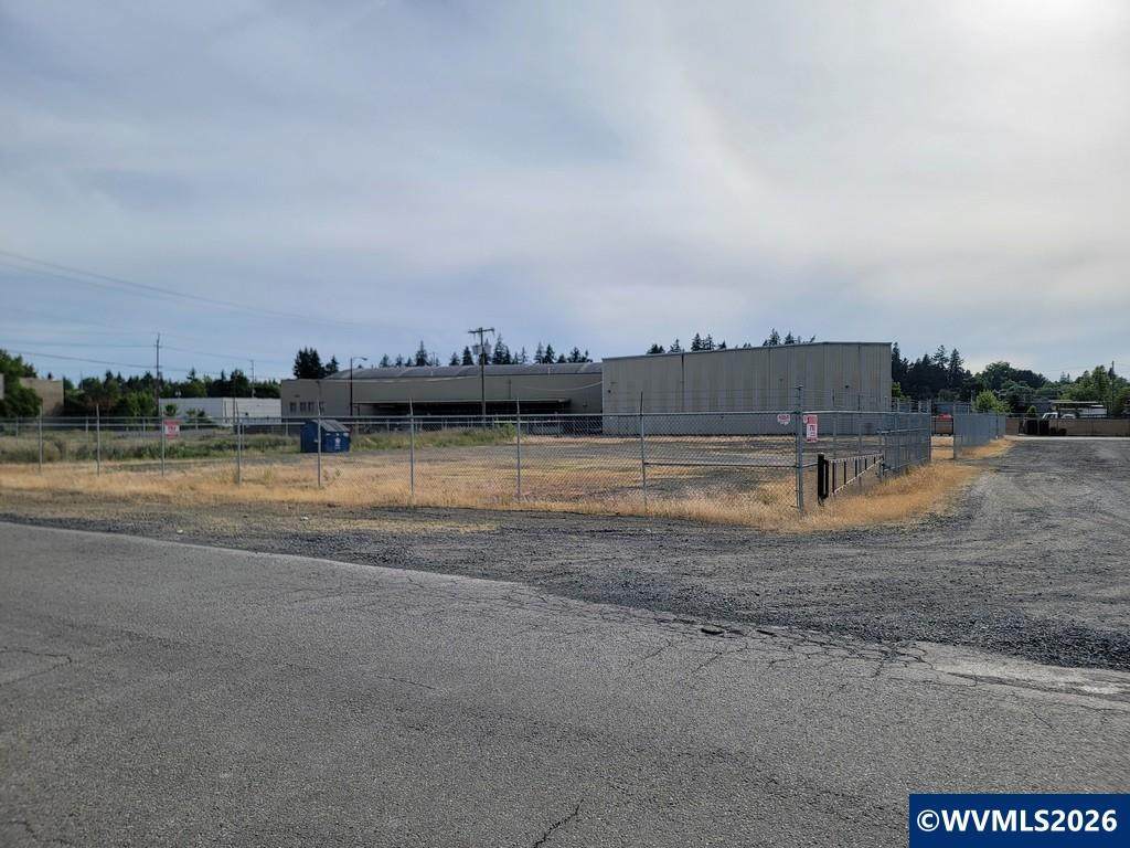 1895 16th (Next To) - Photo 1