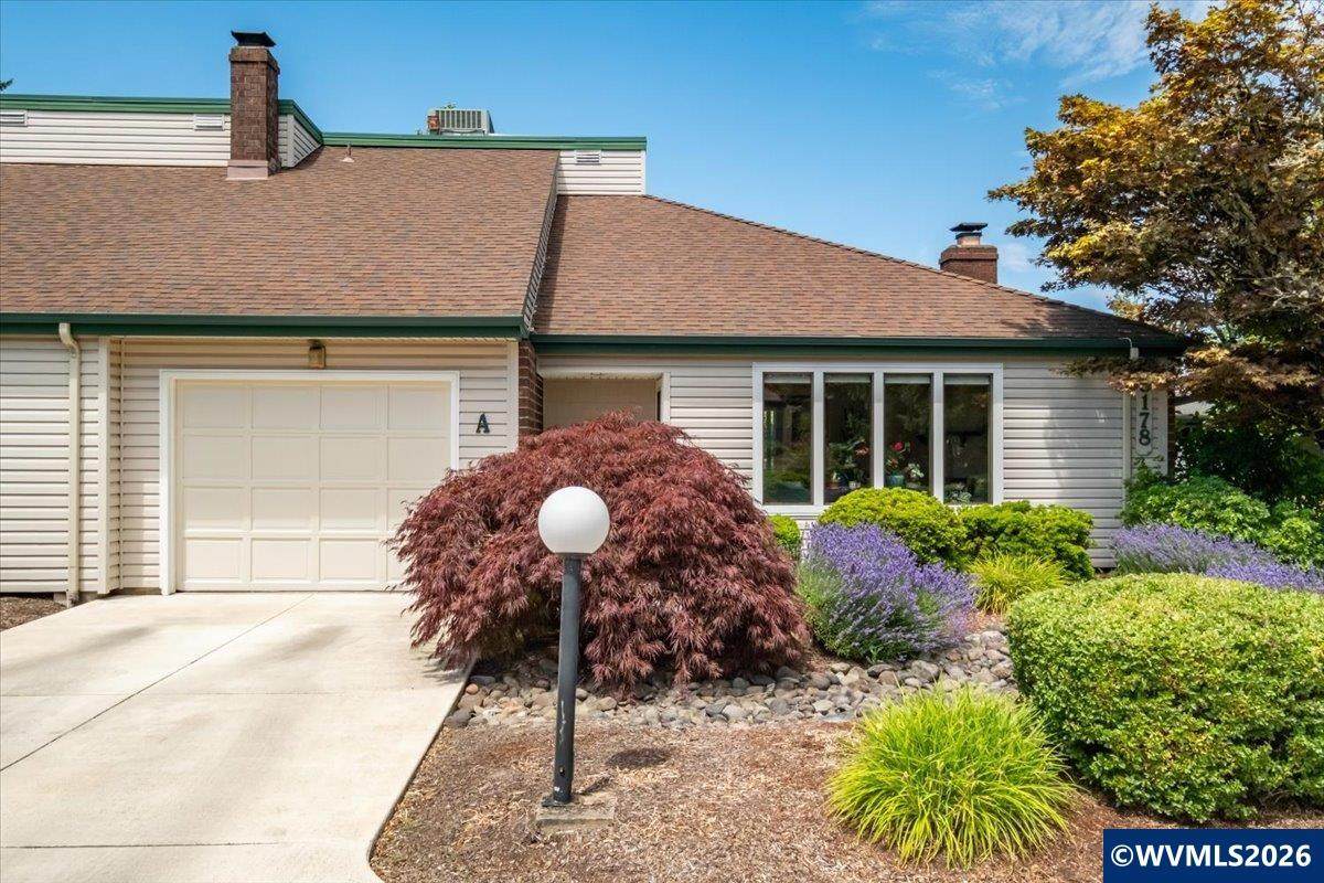 https://bt-photos.global.ssl.fastly.net/salem/orig_boomver_1_842849-2.jpg