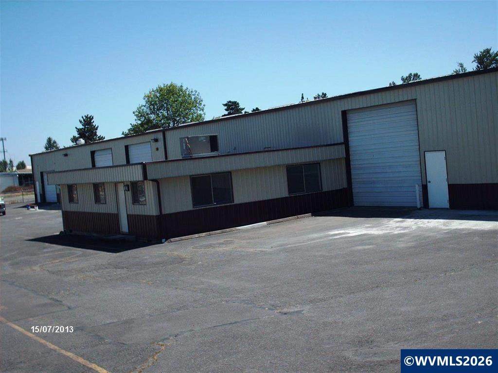 3224 Pringle - Photo 1