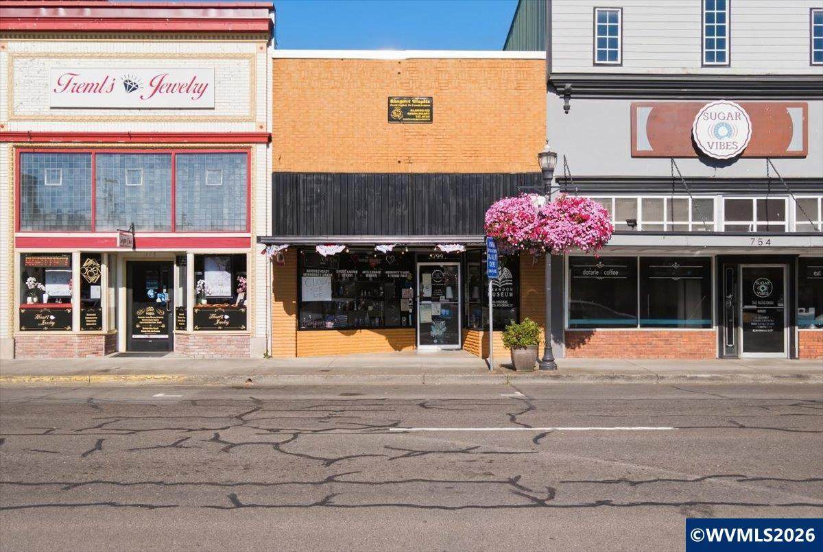 764 Main - Photo 1