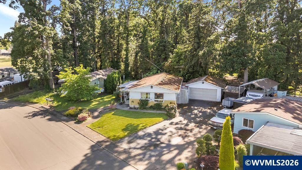 11847 Chateau Dr - Photo 1
