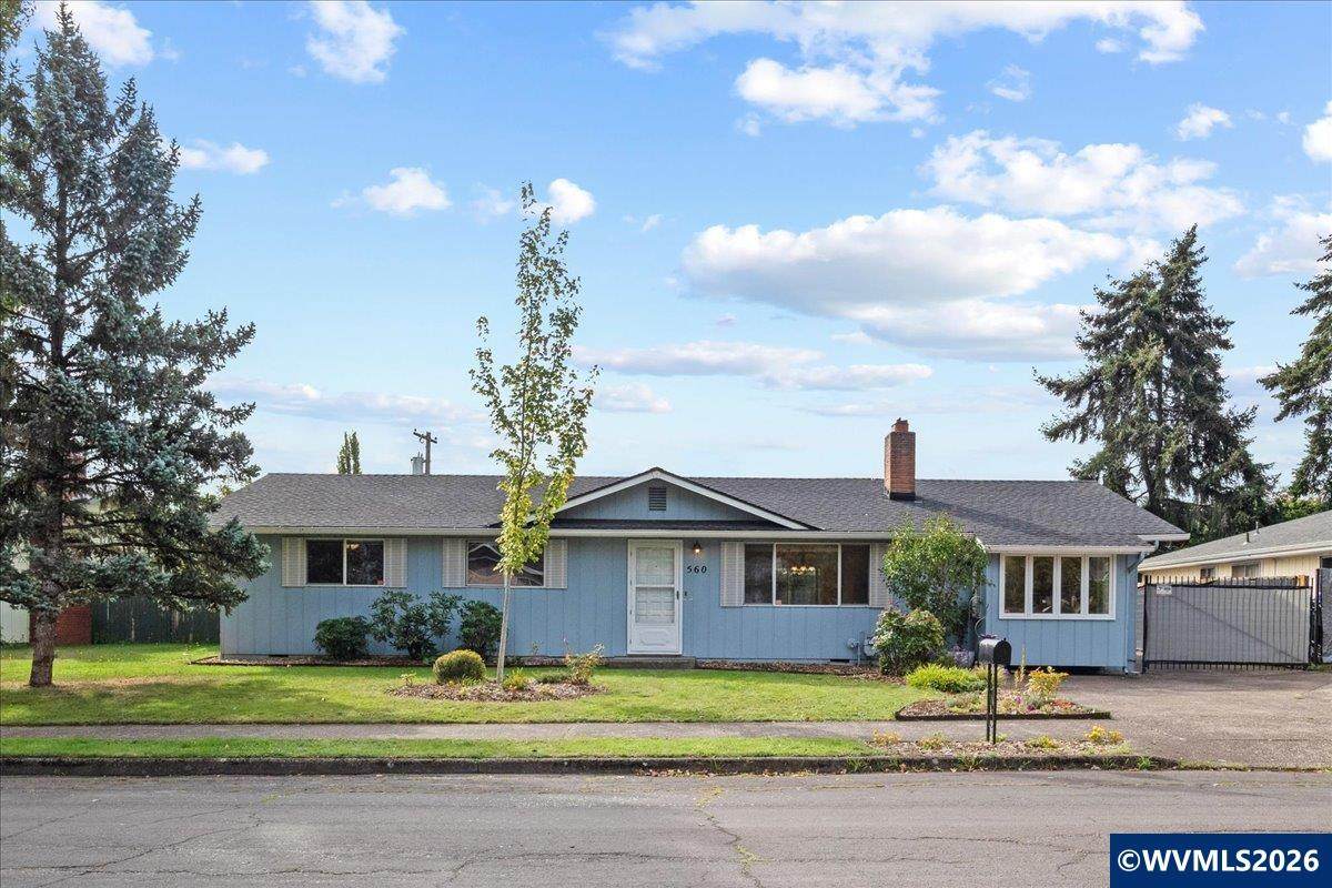 560 Hemlock Av - Photo 1