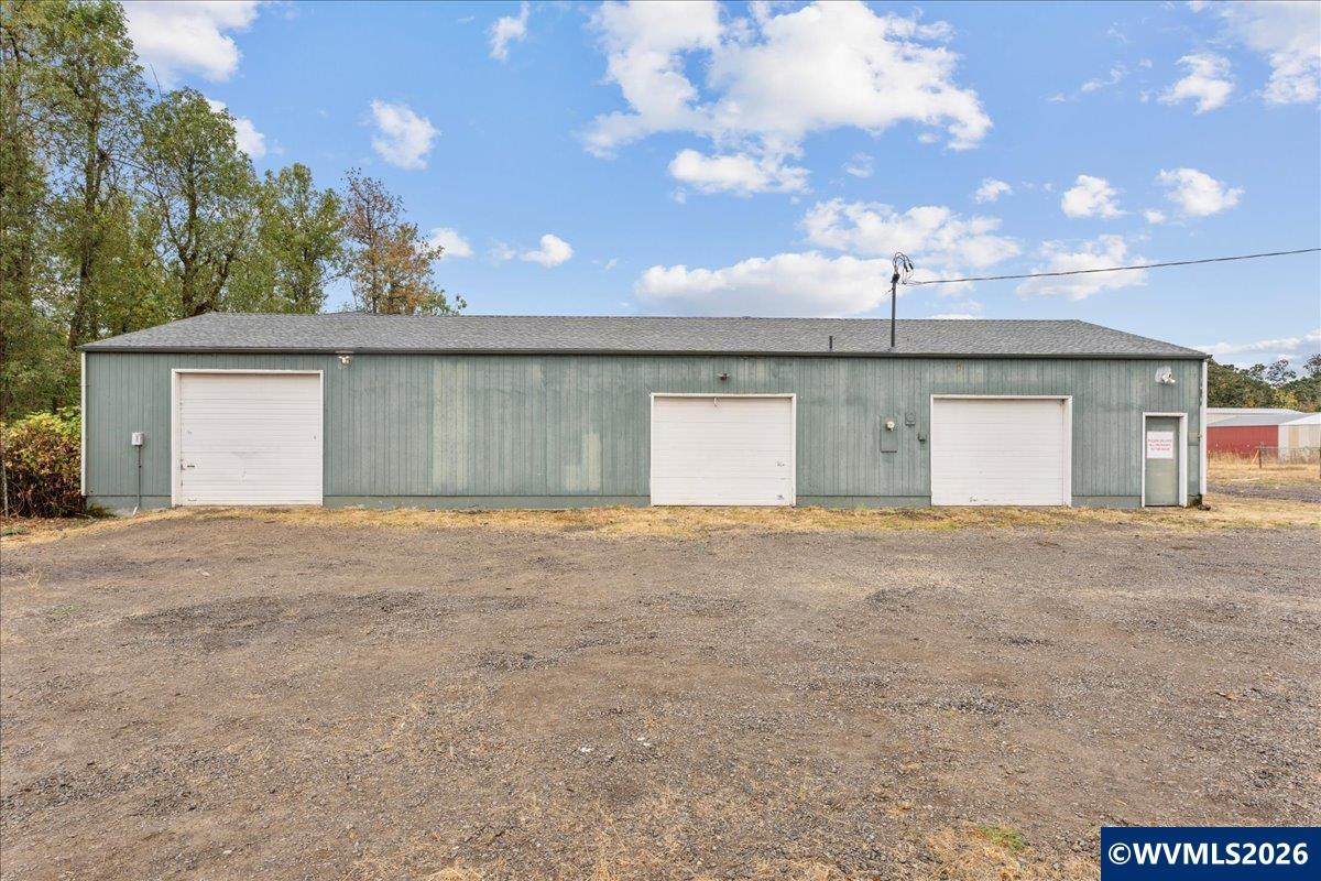 941 Beaver Creek - Photo 1