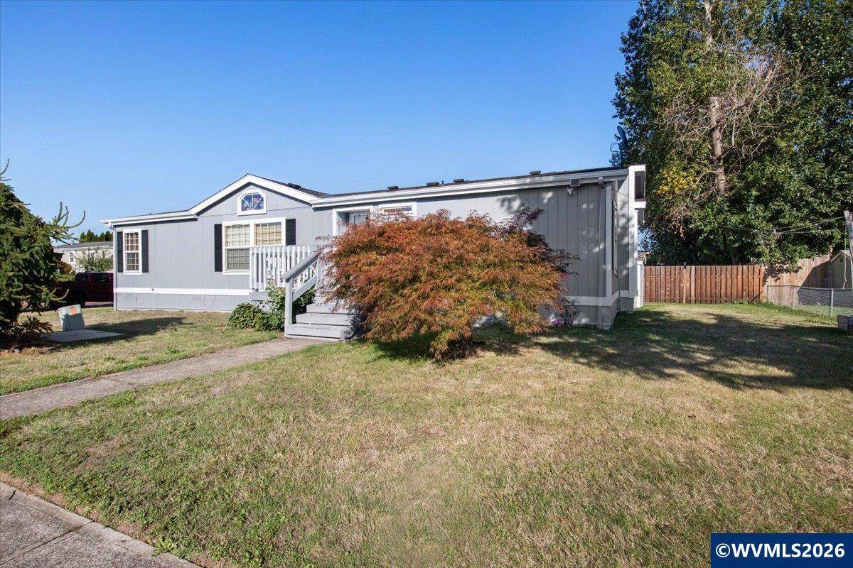 786 Hoffman - Photo 1