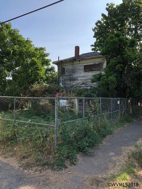 502 2nd St - Photo 1