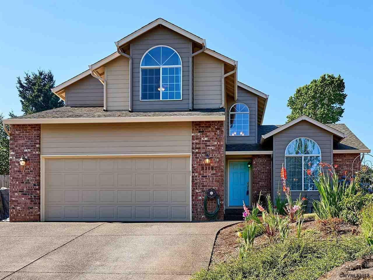 1300 Crestview Dr - Photo 1
