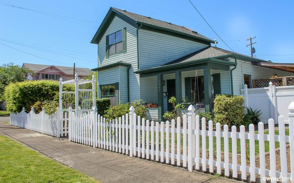 1132 Ferry St - Photo 1