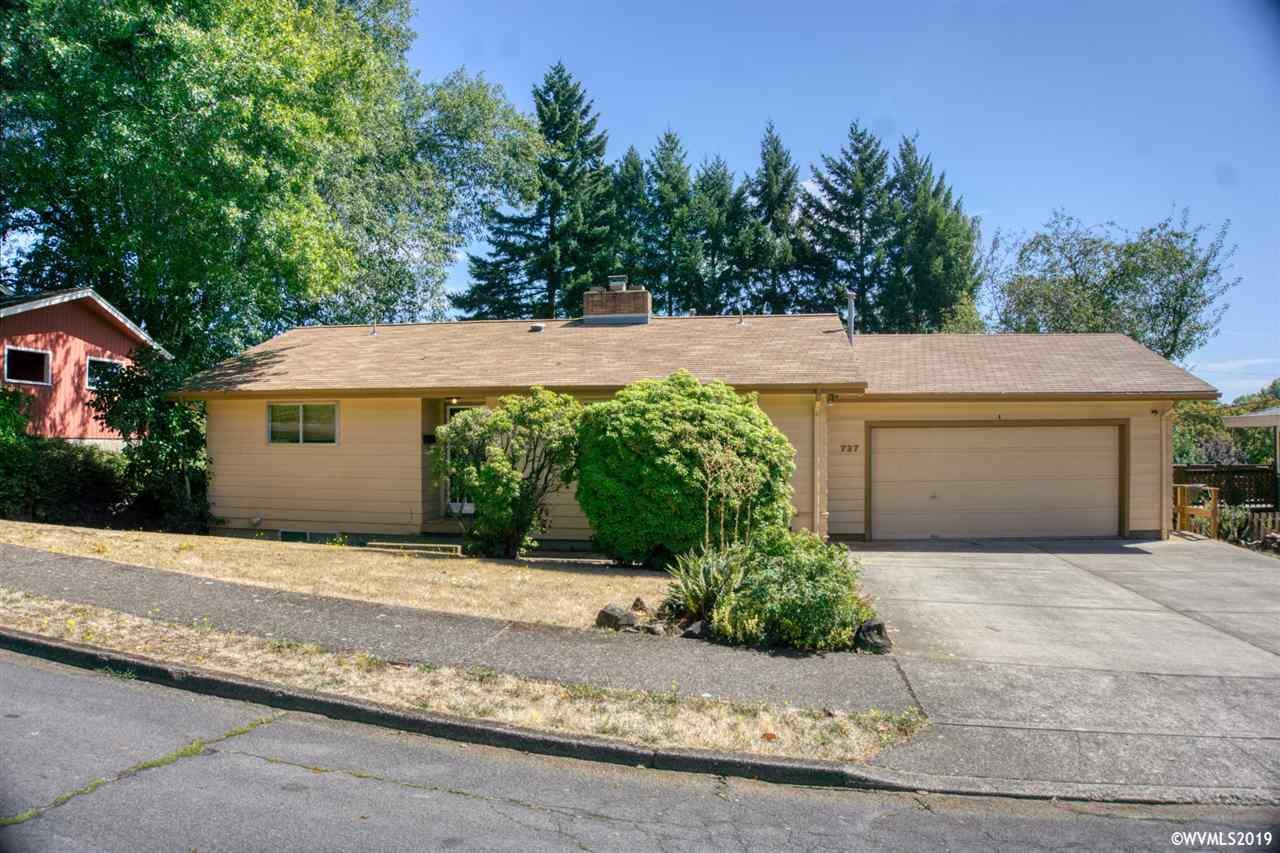 727 Elizabeth Dr - Photo 1