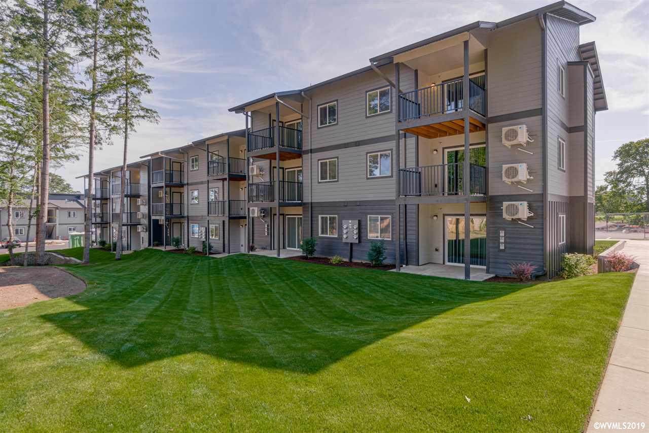 1225 Riverbend - Photo 1