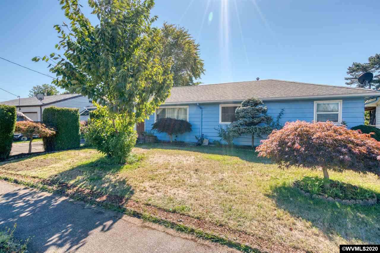 980 Marion St - Photo 1