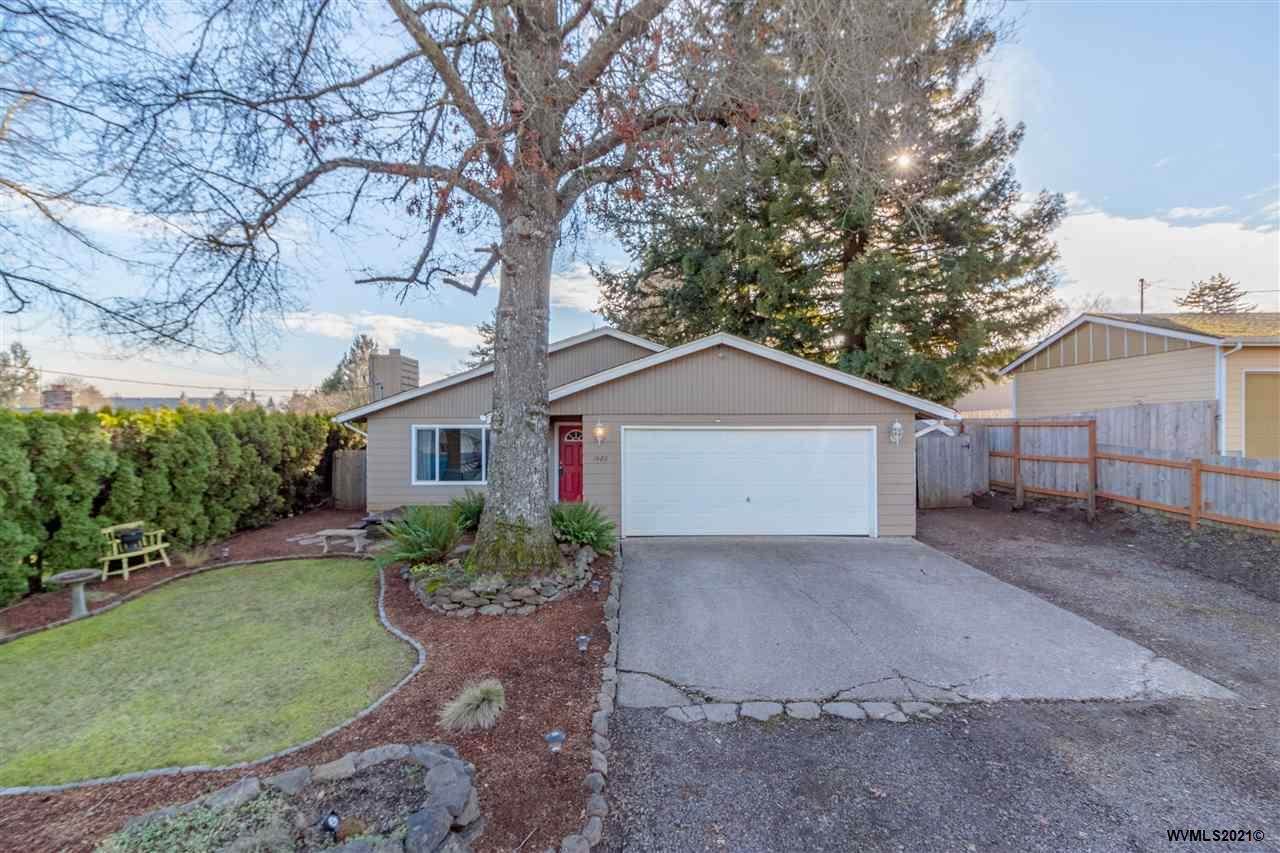 1420 Cunningham Ln - Photo 1