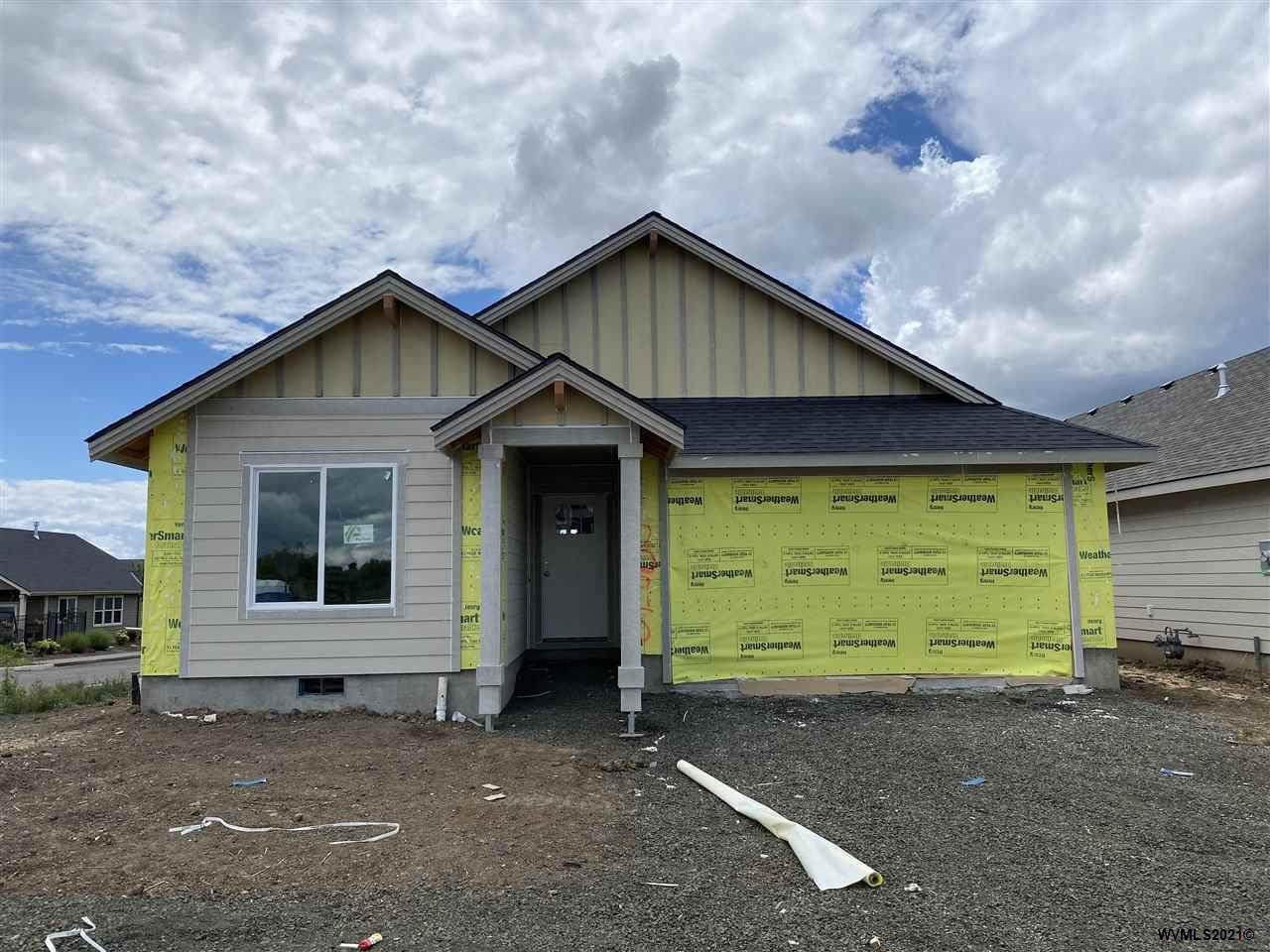 2095 Academy St - Photo 1
