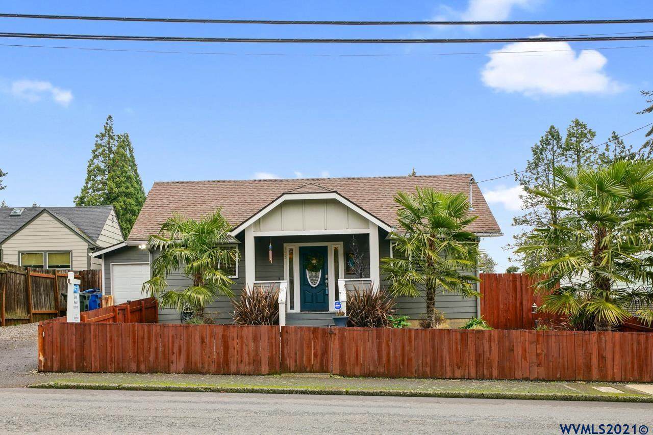 555 Madrona St - Photo 1