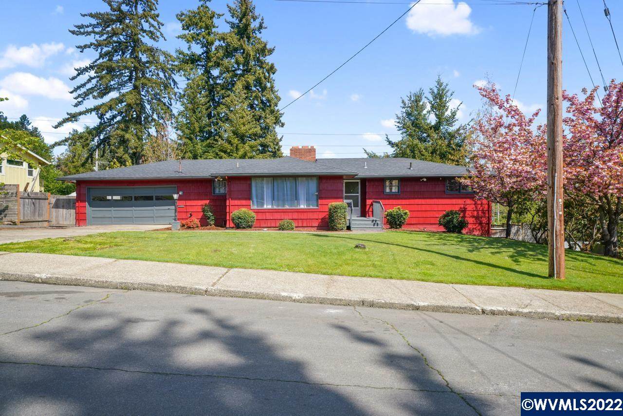 1395 Marshall Dr - Photo 1