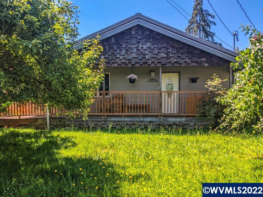 745 Wallace Rd - Photo 1
