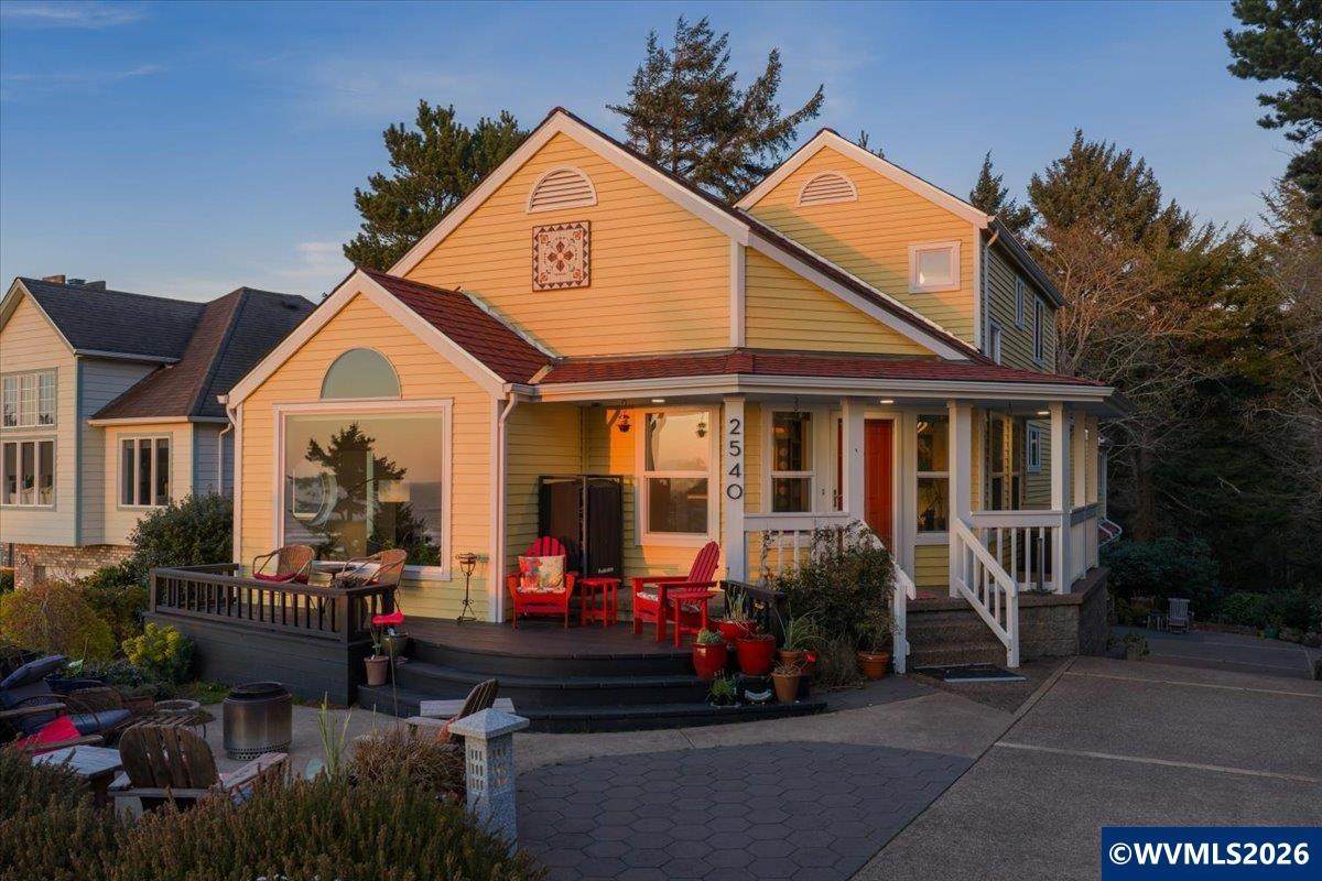 2540 Nw Pacific St - Photo 1