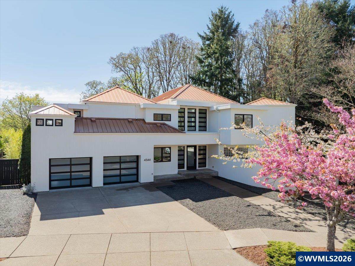 4344 Boxwood Dr - Photo 1