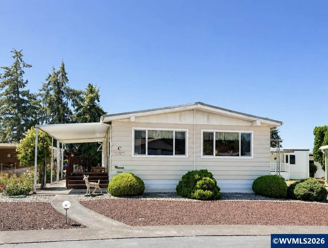 1418 Pine - Photo 1