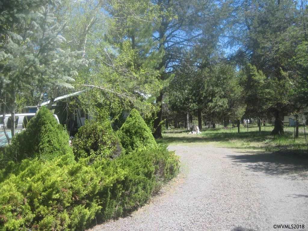 53440 Brooktrout Ct - Photo 1