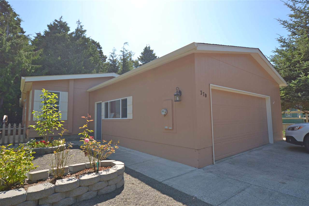 370 Seagrove Lp - Photo 1
