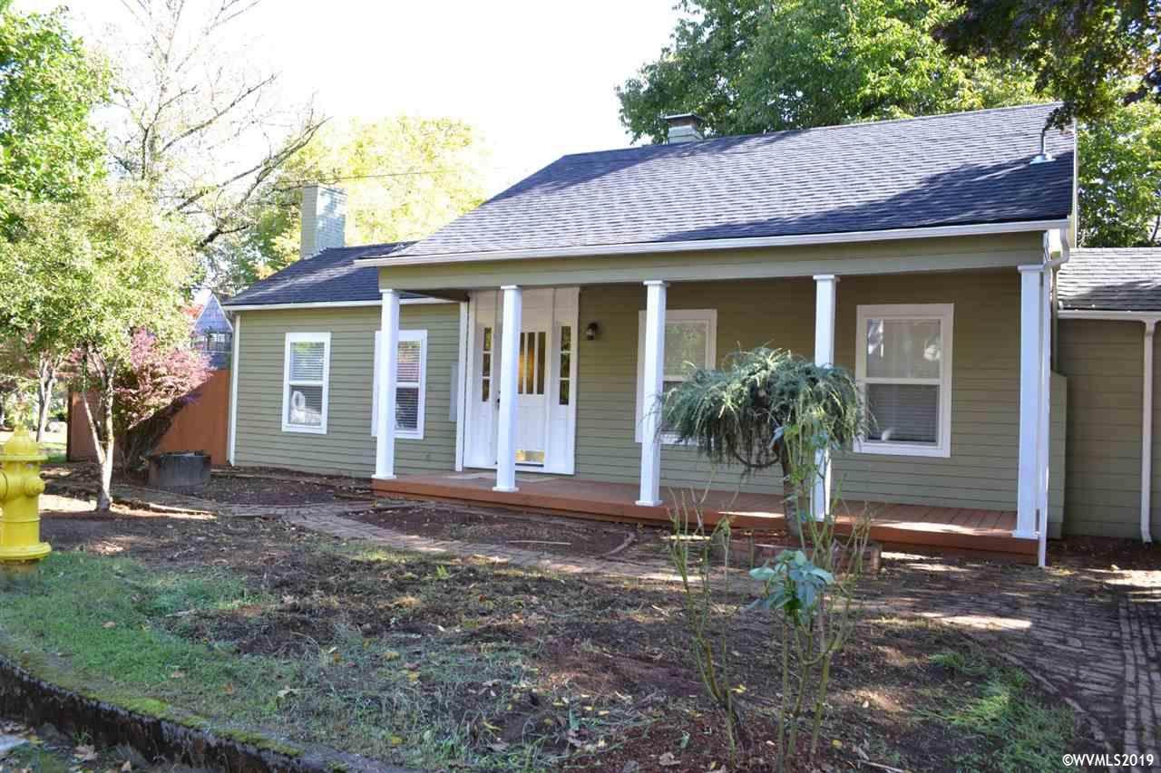 1110 Saginaw St - Photo 1