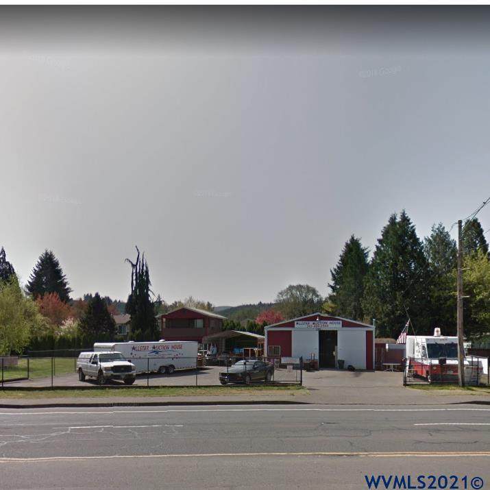 2281 Main - Photo 1