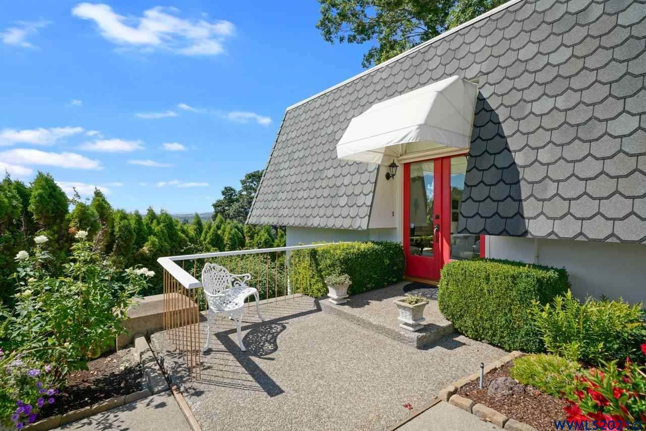 3150 Canterbury Dr - Photo 1