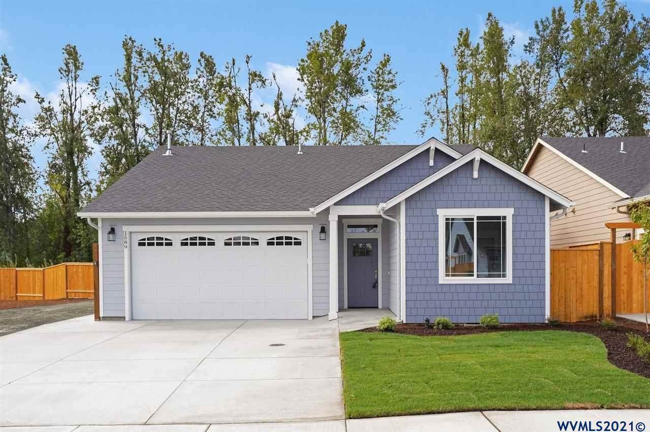 1589 Hazel St - Photo 1