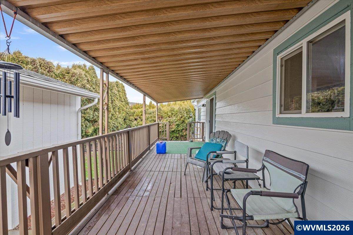 https://bt-photos.global.ssl.fastly.net/salem/orig_boomver_3_833726-2.jpg