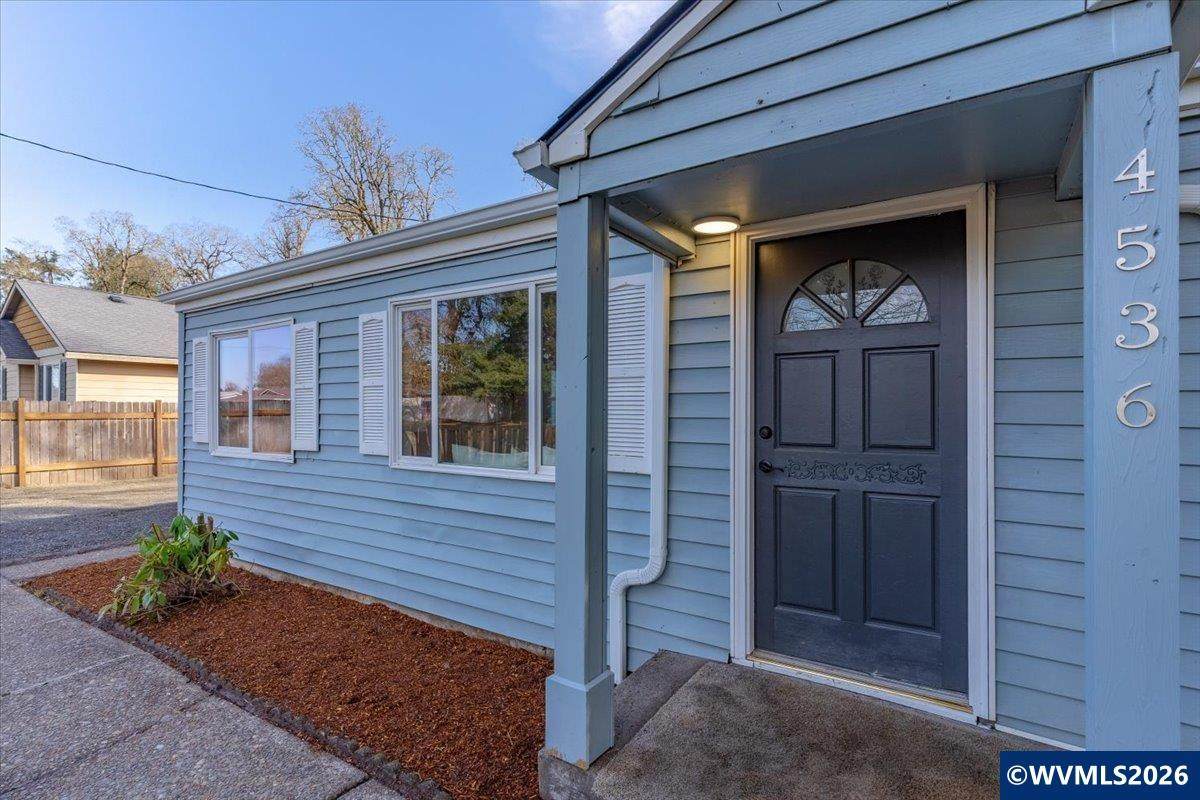 4536 Reimann St - Photo 1