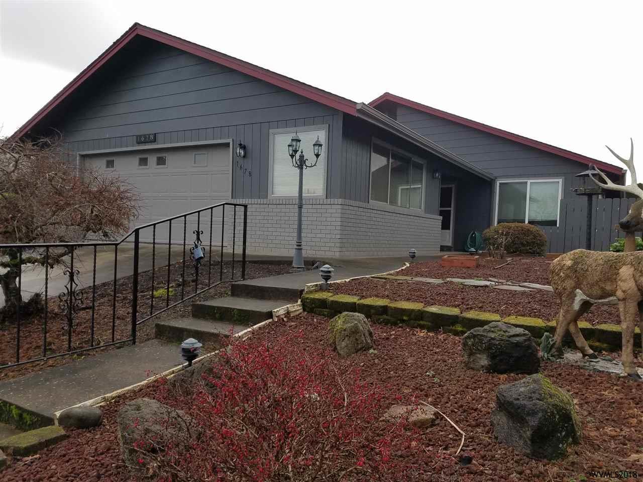 1678 Nut Tree Dr - Photo 1
