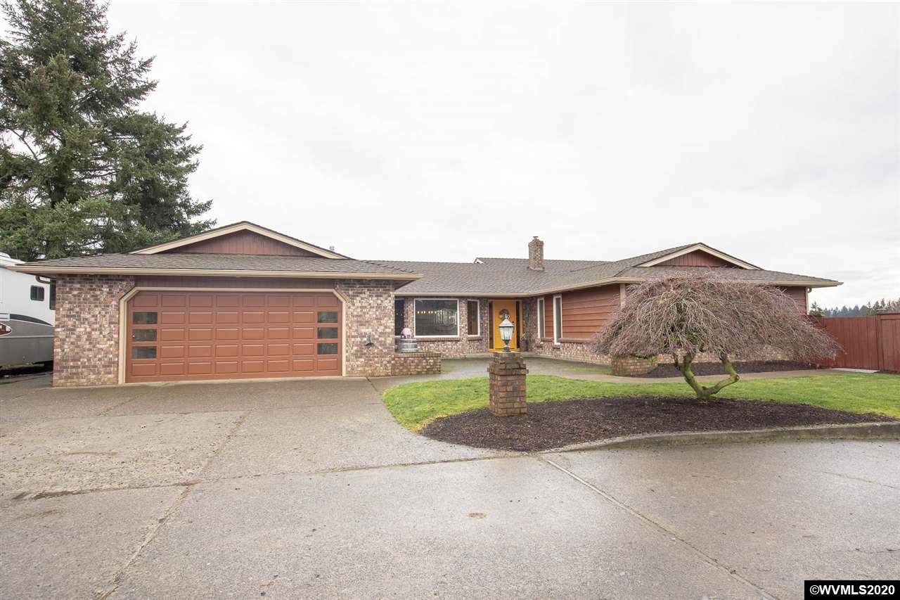 620 Center - Photo 1
