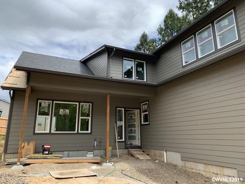 1649 North Albany Rd - Photo 1
