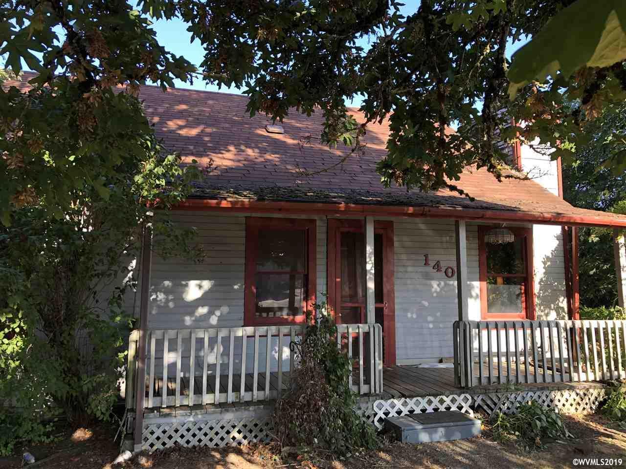 145 4th St - Photo 1
