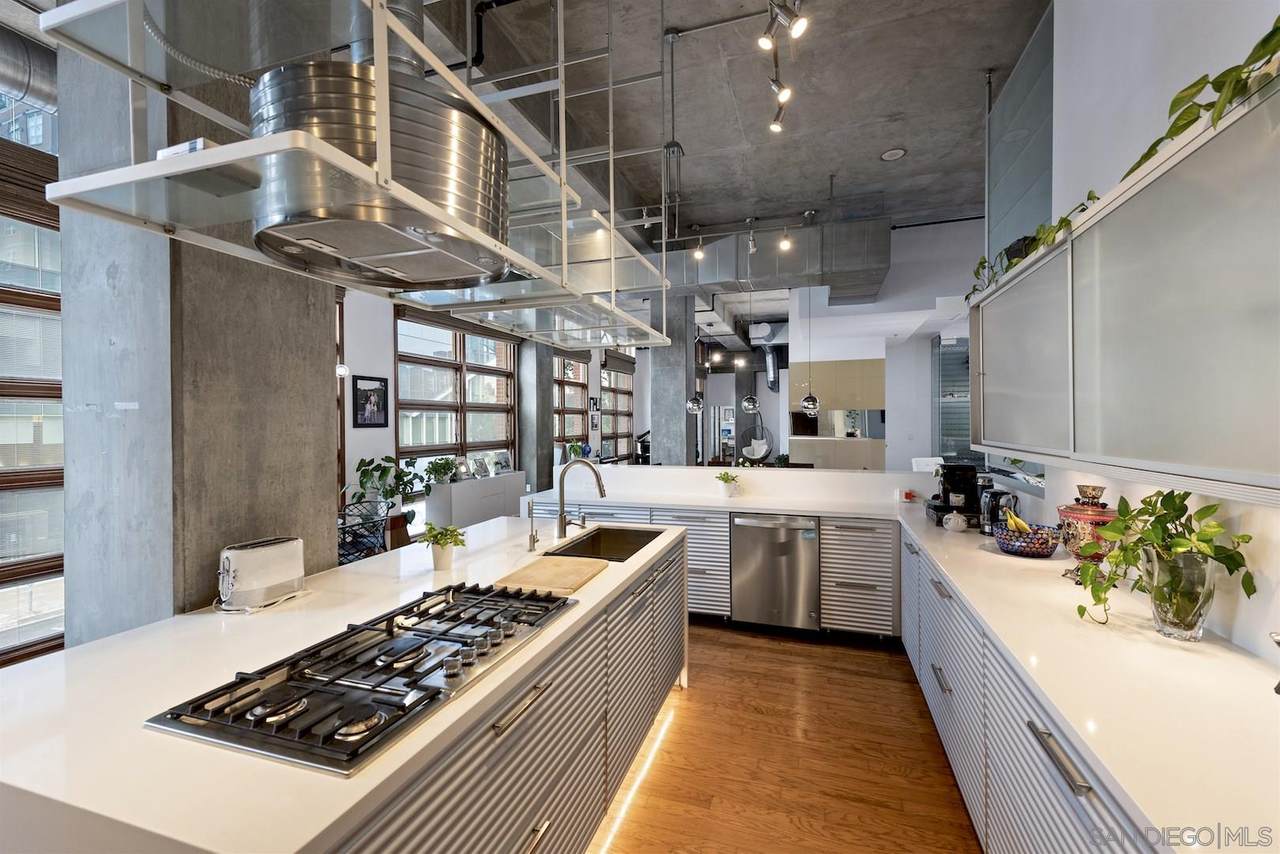 877 Island Ave. - Photo 1