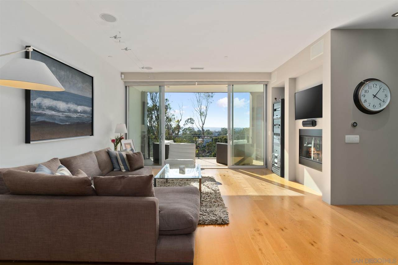 2714 1st Avenue - Photo 1