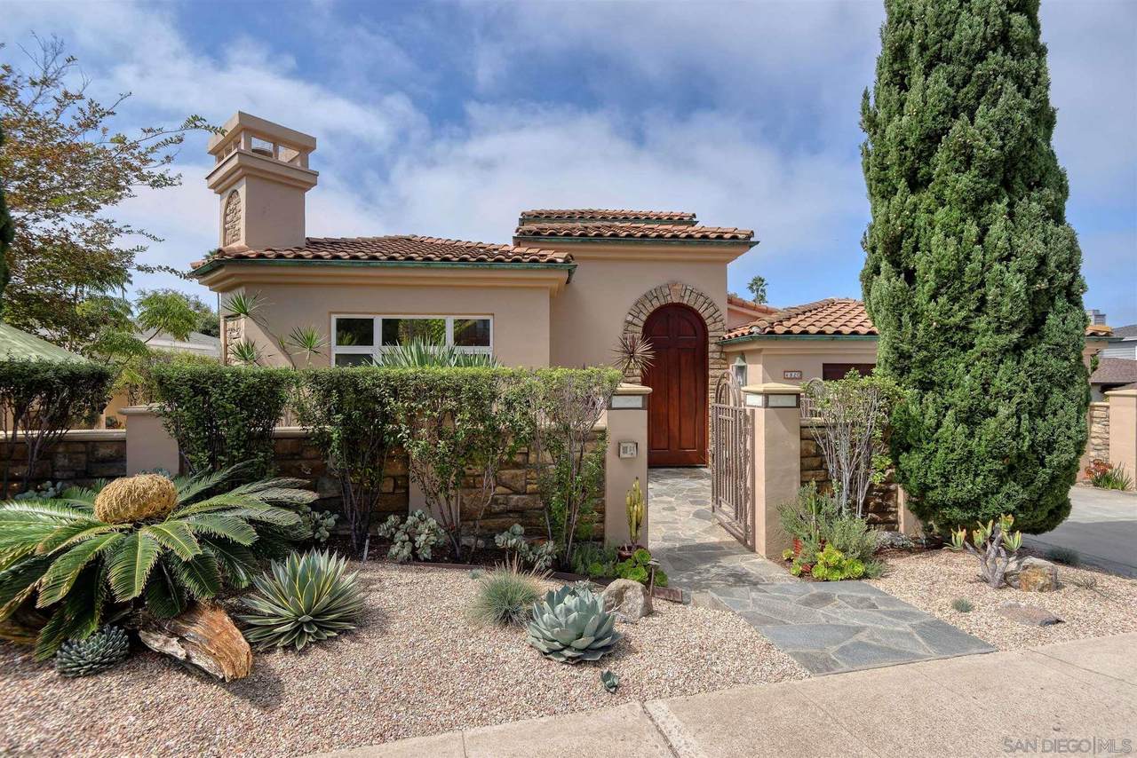6320 Avenida Cresta - Photo 1