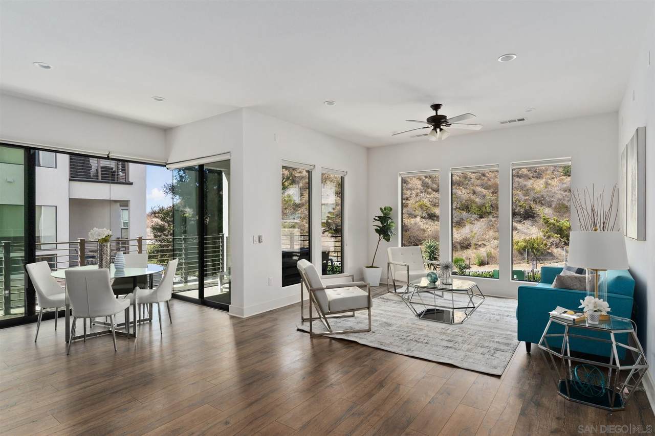 8365 Distinctive Dr - Photo 1