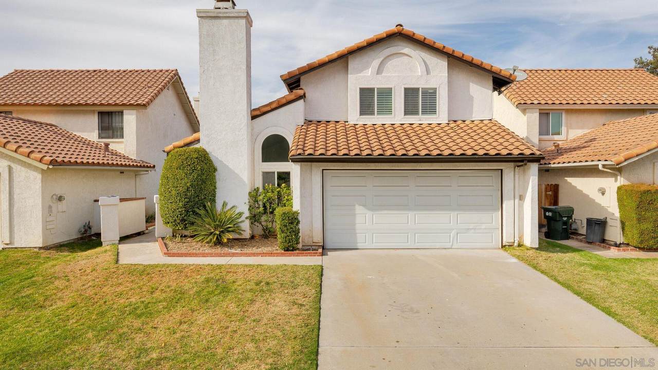 836 Lochwood Pl - Photo 1
