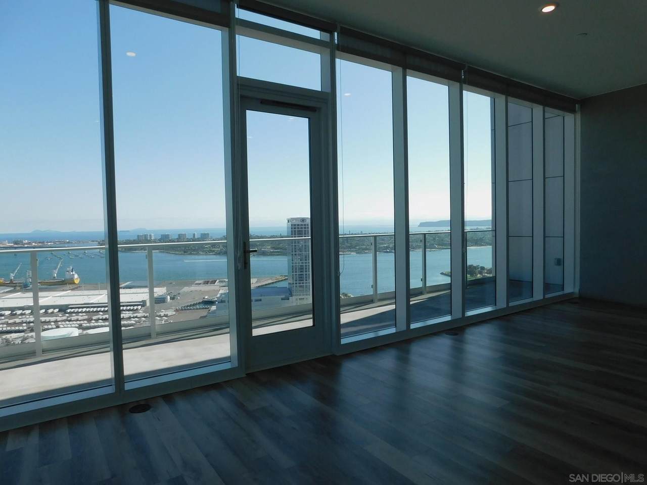 100 Park Plaza - Photo 1