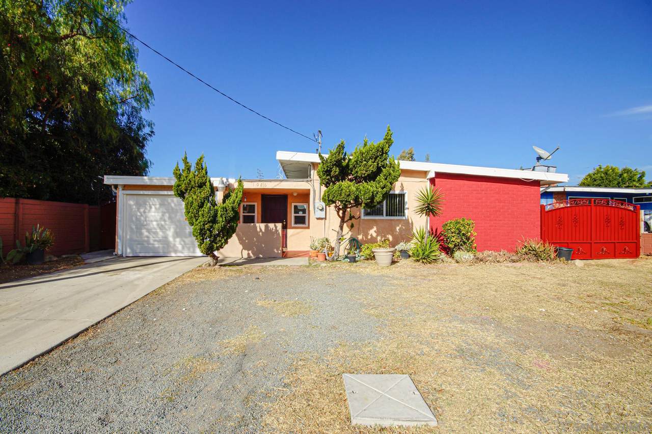 1076 Guatay - Photo 1