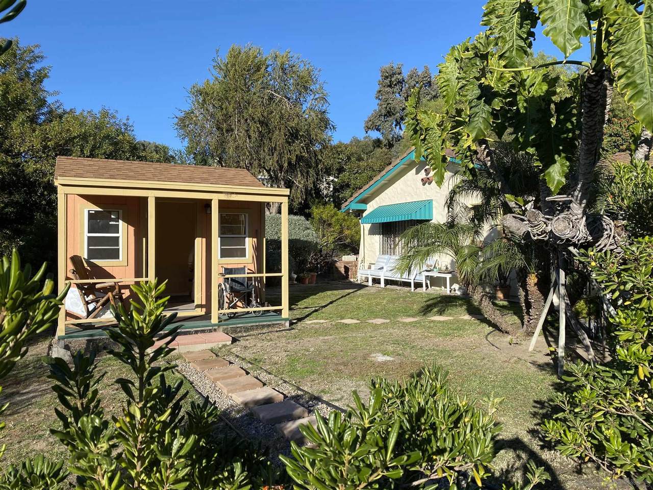 1044 Highland Drive - Photo 1