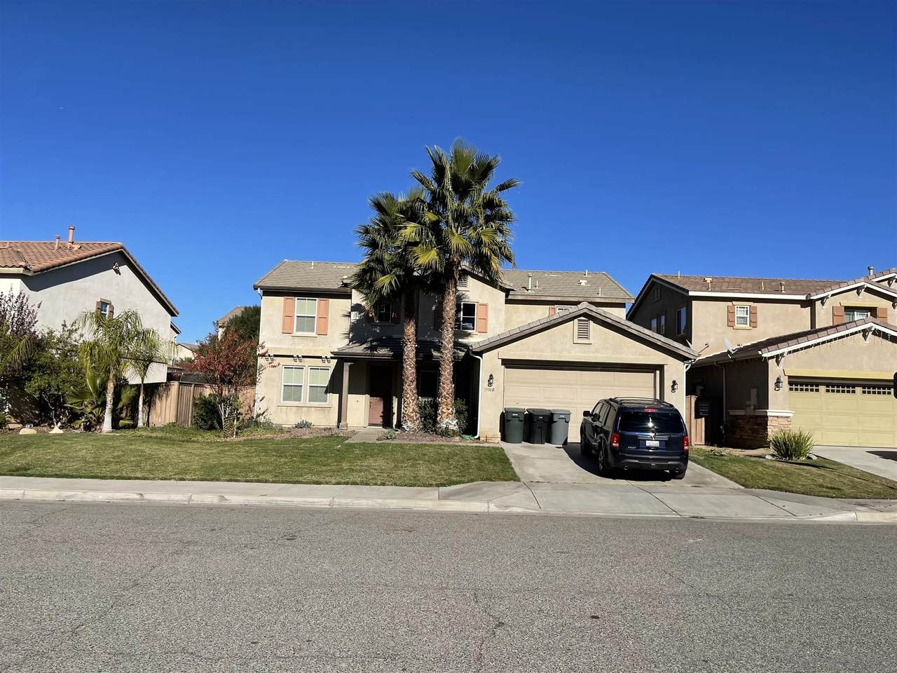 19860 Silverwood Dr - Photo 1