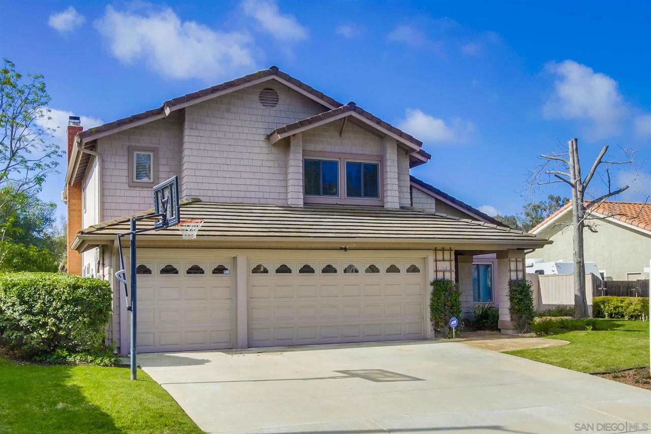 13165 Triumph Dr - Photo 1
