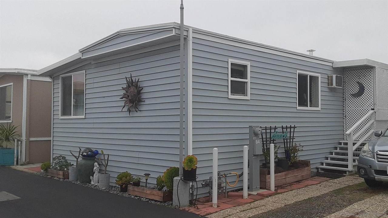900 Cleveland Street - Photo 1