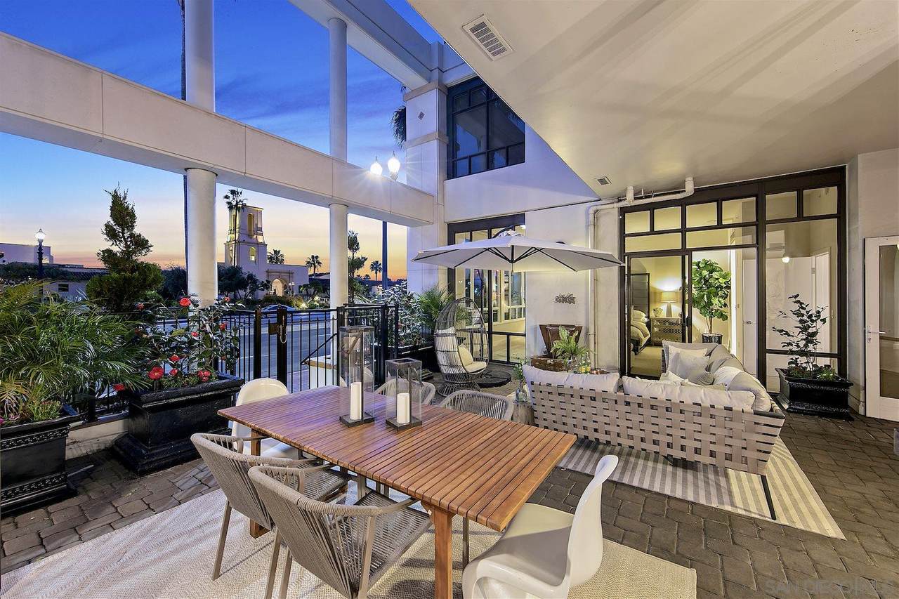 700 Harbor Drive - Photo 1