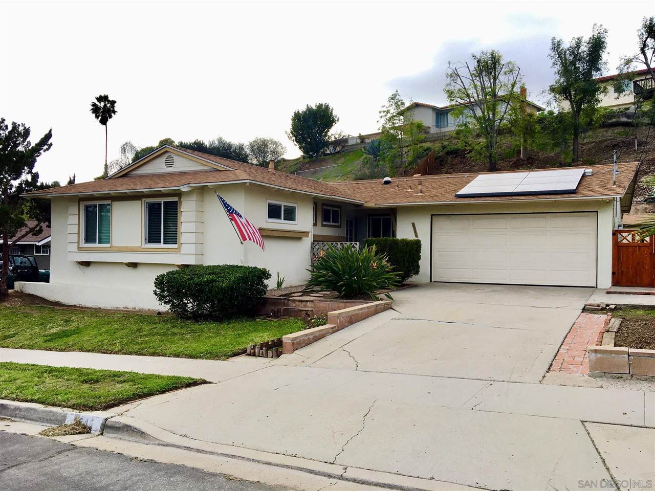 6246 S Lake Ct - Photo 1