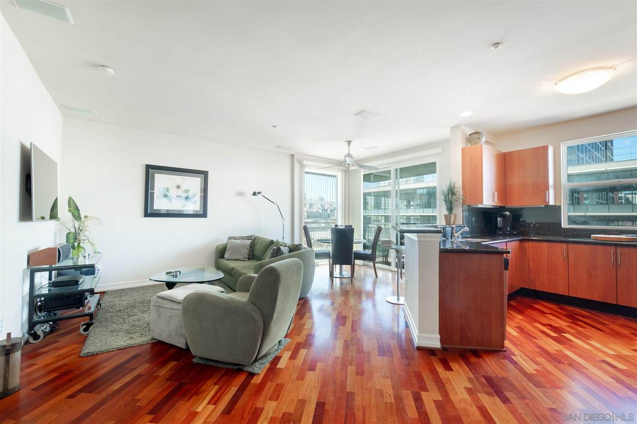 550 Park Blvd - Photo 1