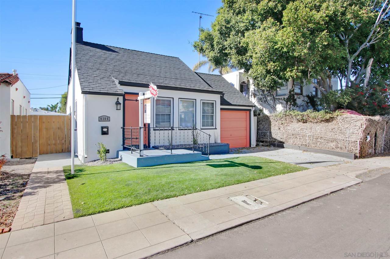 4386 33rd Pl - Photo 1
